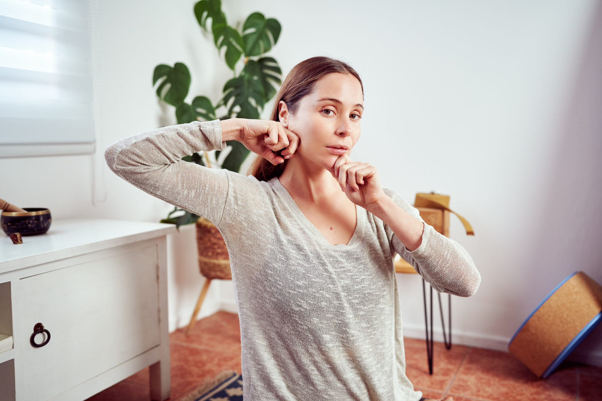 Cómo relajar la mandíbula y evitar tensión en la cara al trabajar