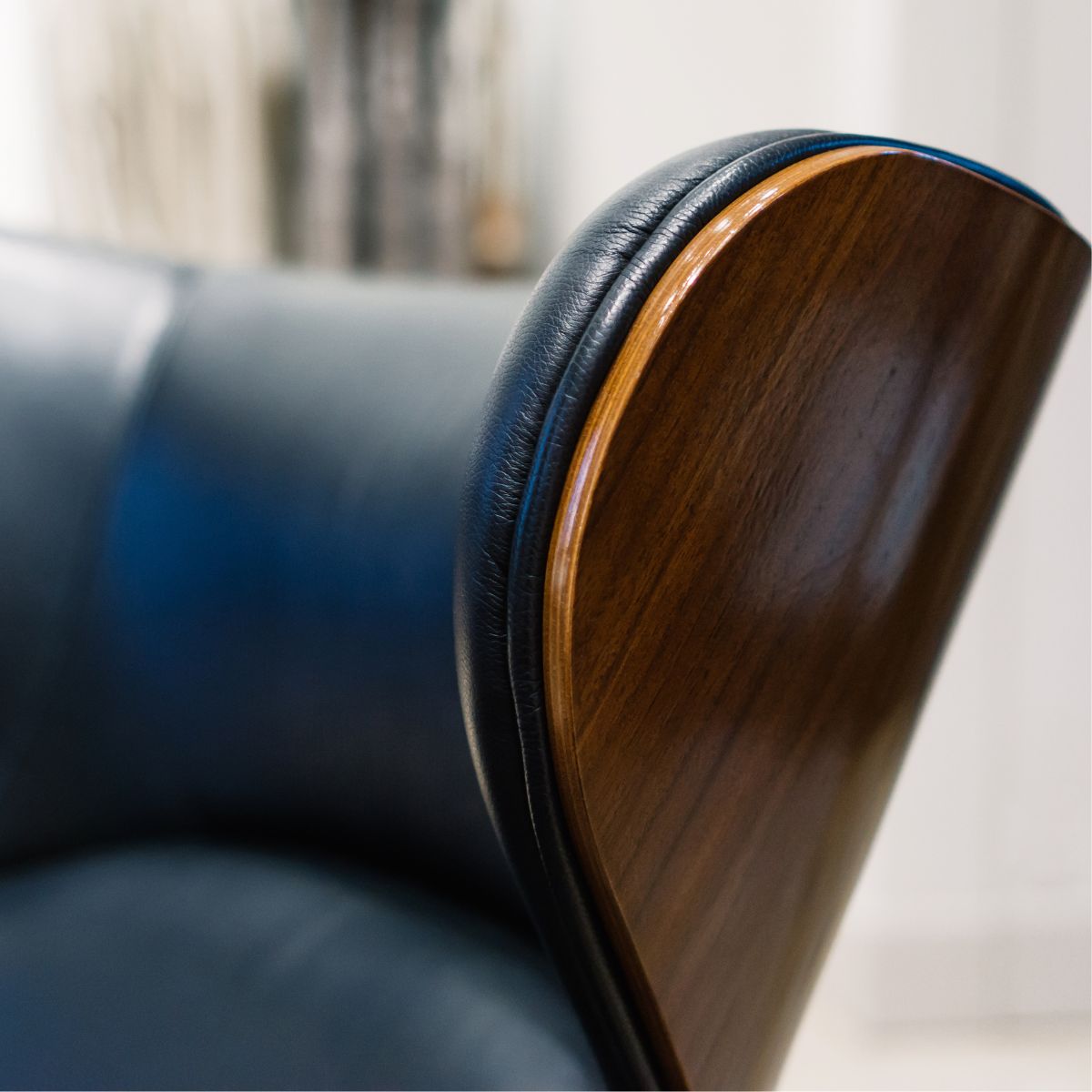 sillón de oficina de cuero con acabado premium