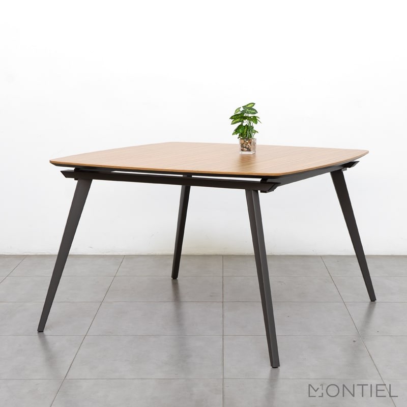 gallery-item