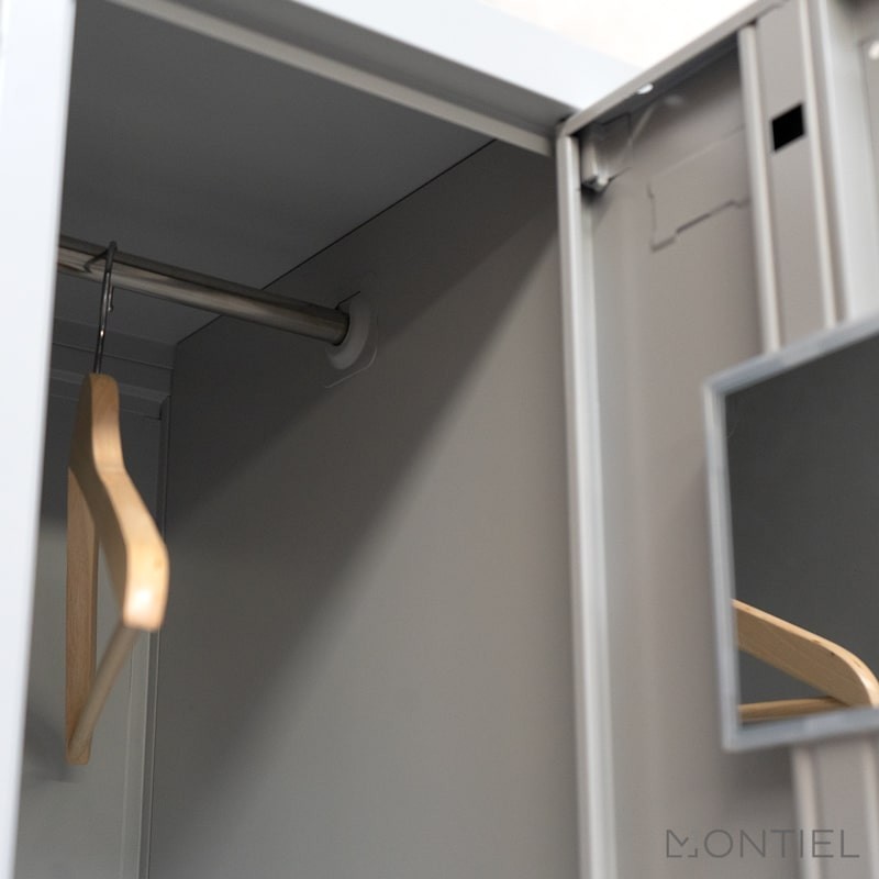 gallery-item