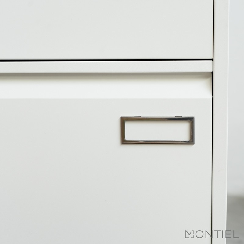 gallery-item