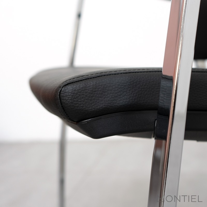 gallery-item