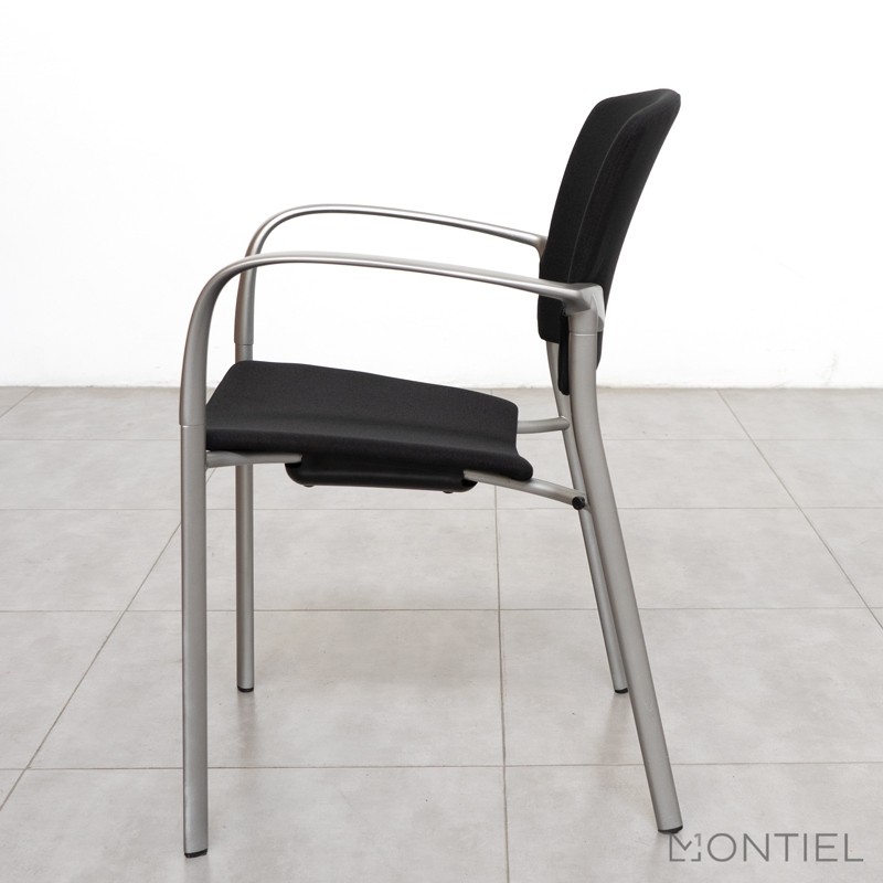 gallery-item