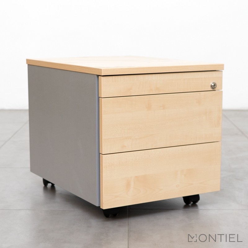 gallery-item