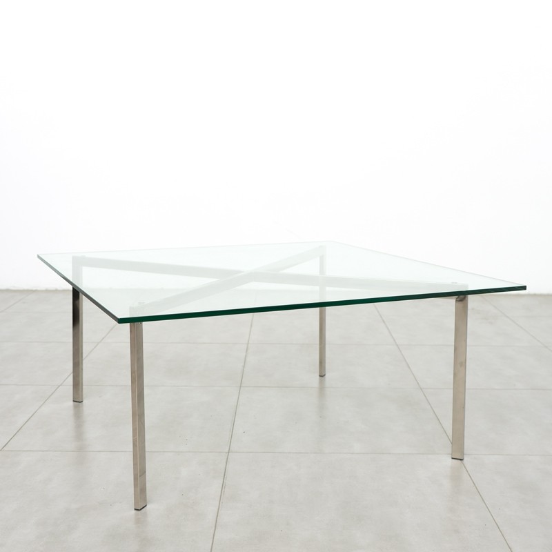 gallery-item