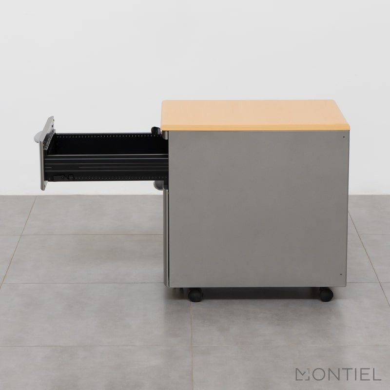 gallery-item