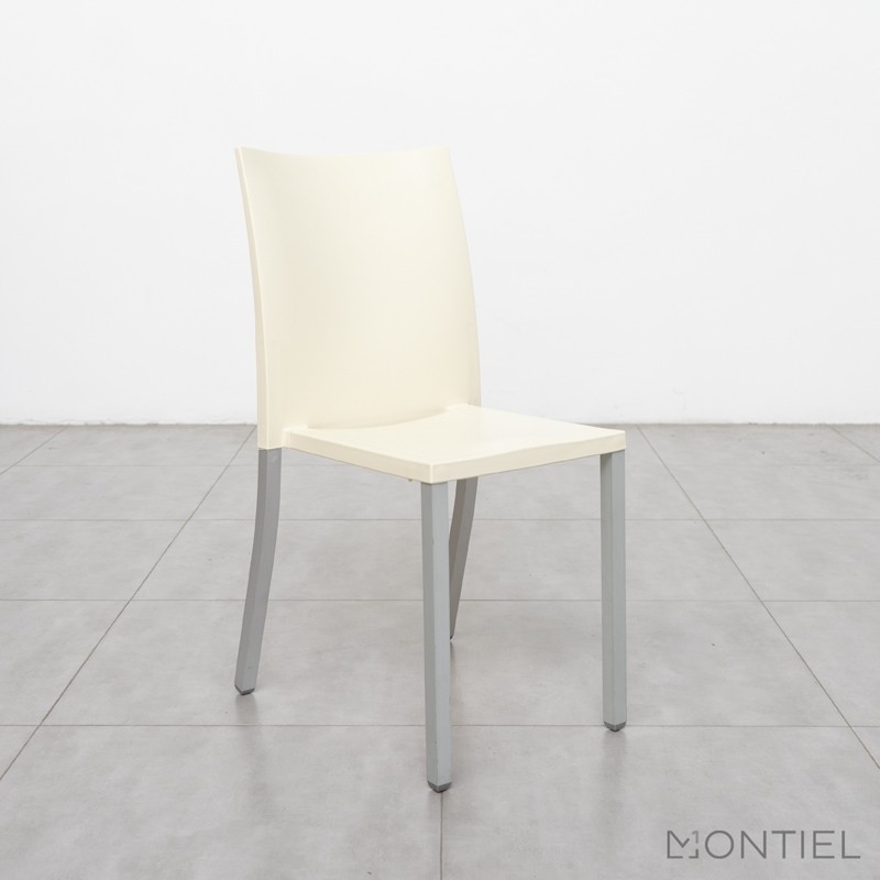 gallery-item