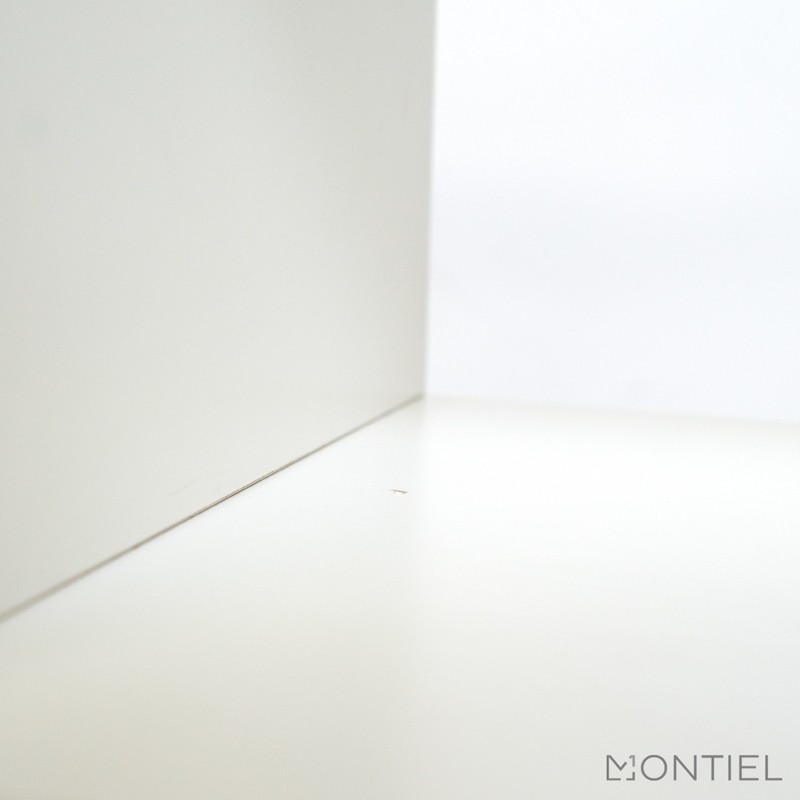 gallery-item