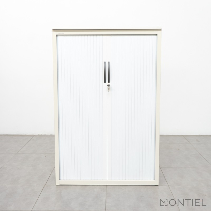 gallery-item