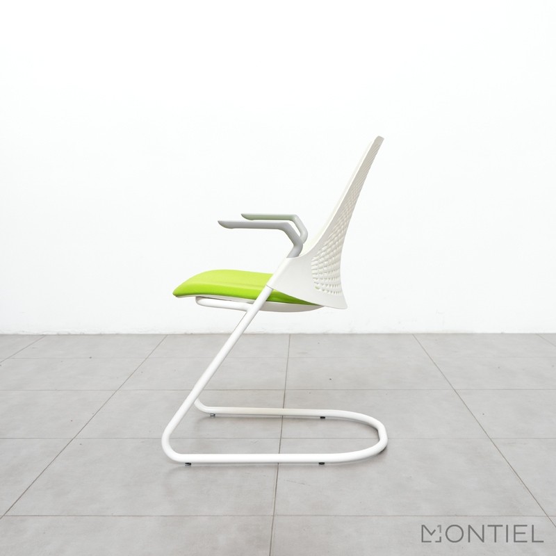 gallery-item