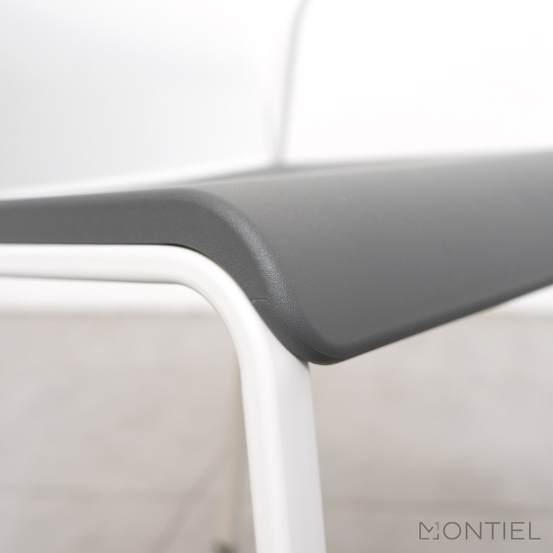 gallery-item