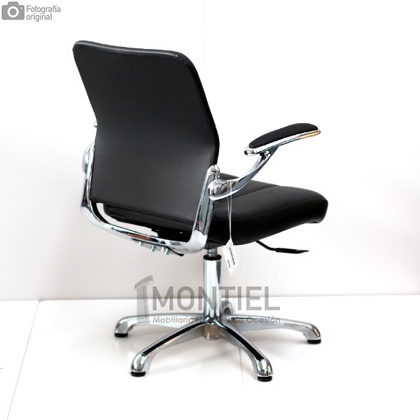 gallery-item