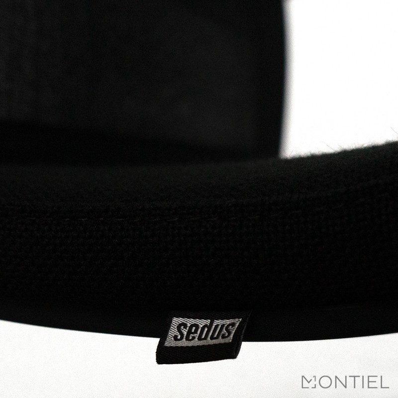 gallery-item