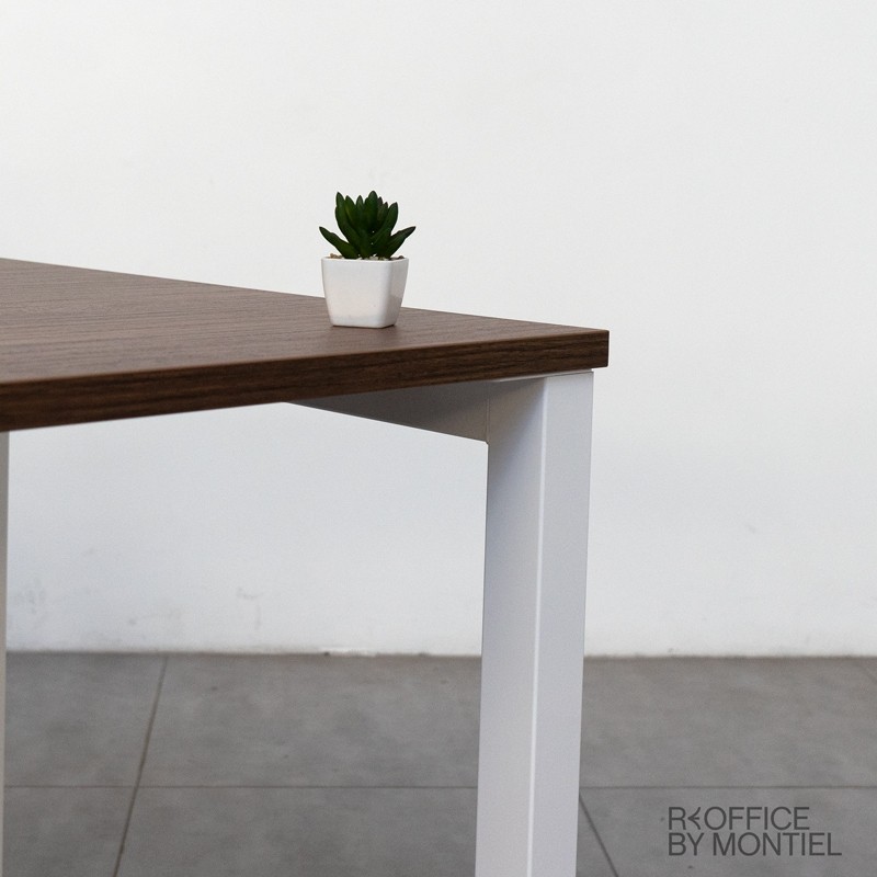 gallery-item