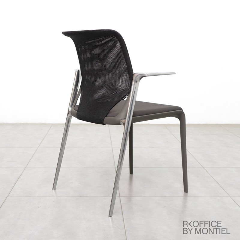 gallery-item