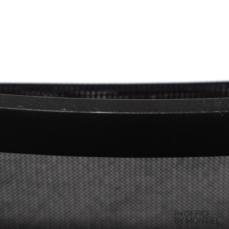 gallery-item