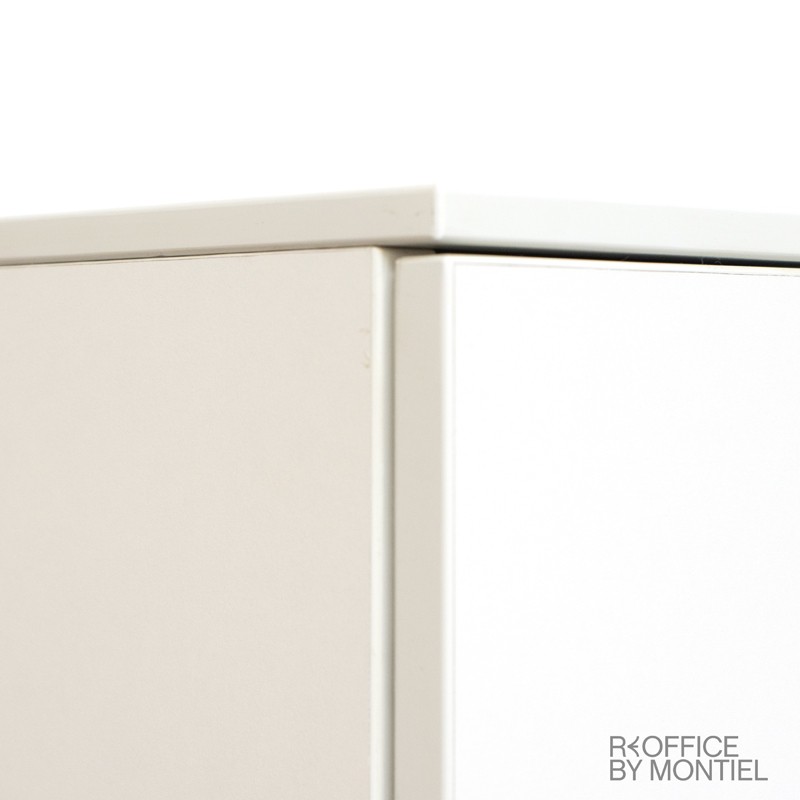 gallery-item