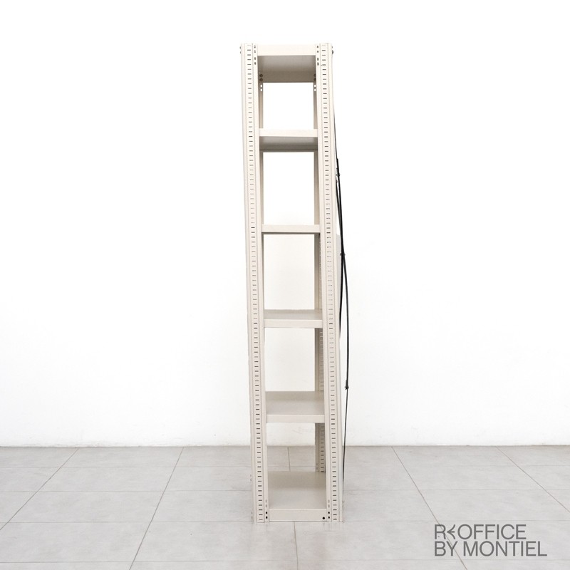 gallery-item