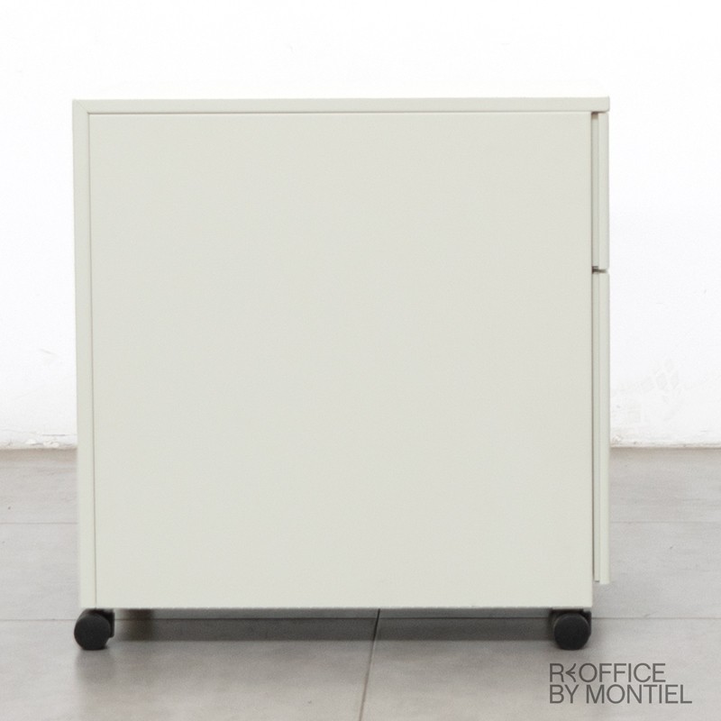 gallery-item