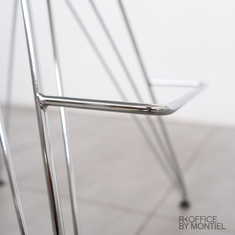 gallery-item