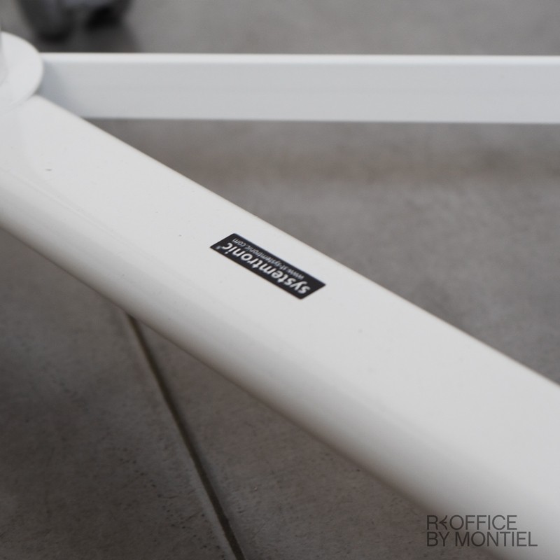 gallery-item