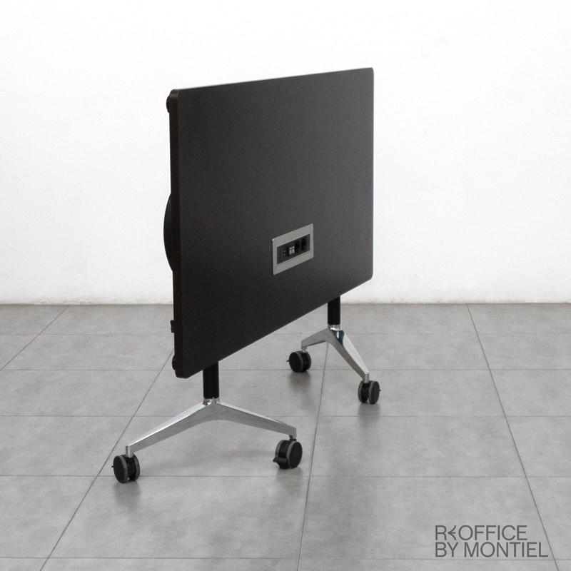 gallery-item
