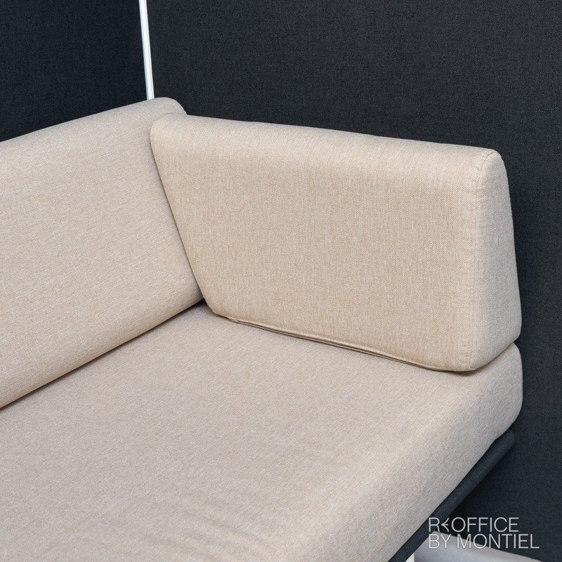 gallery-item