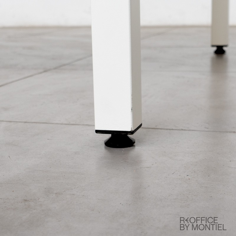 gallery-item