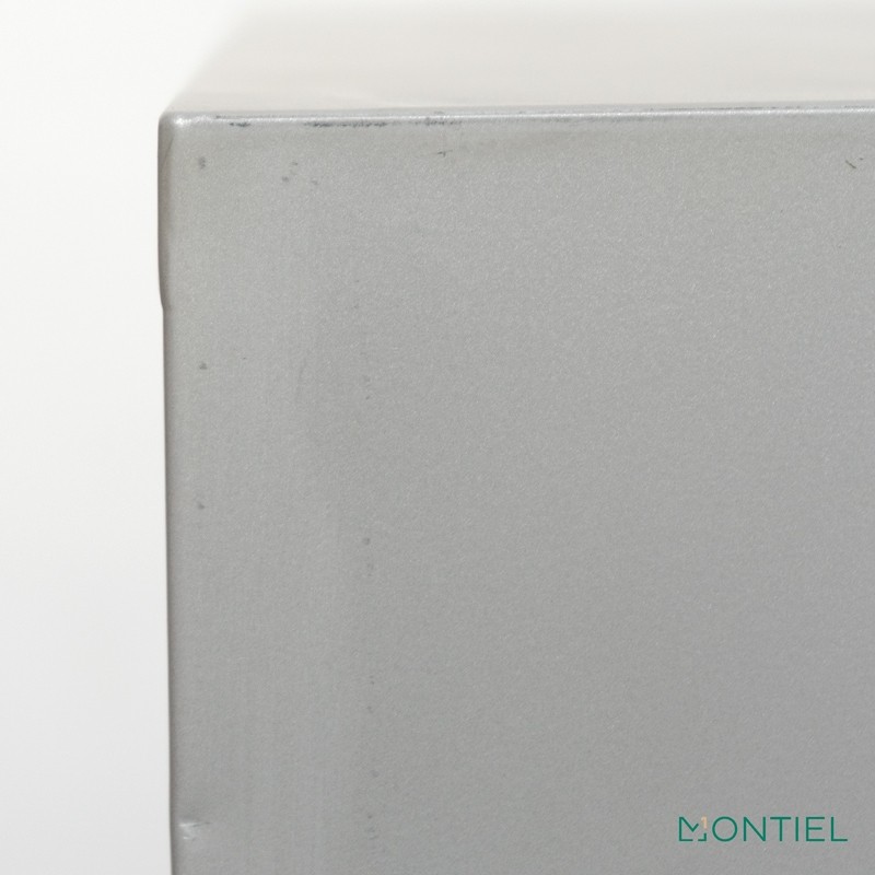 gallery-item