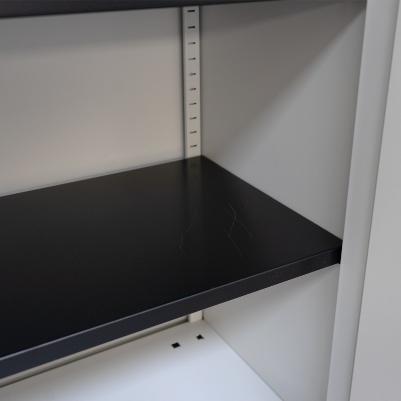 gallery-item