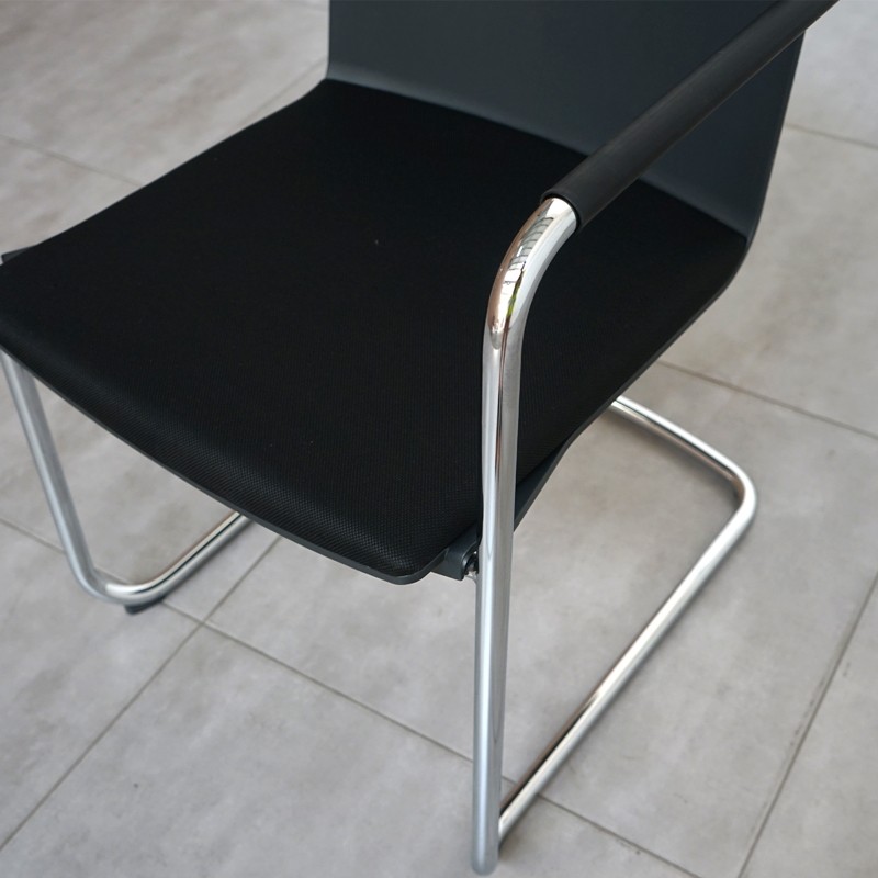 gallery-item