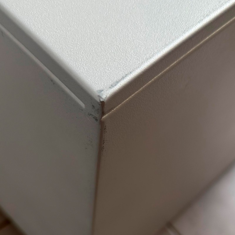 gallery-item