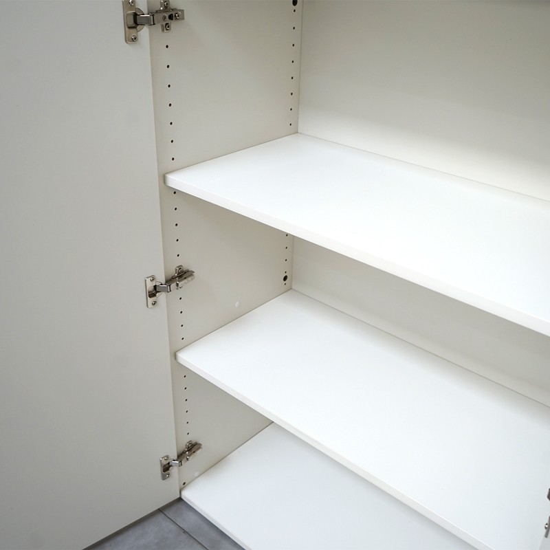 gallery-item