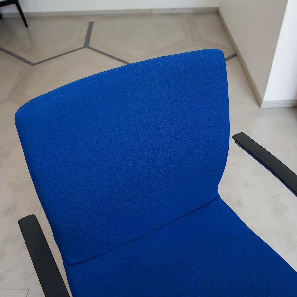 gallery-item