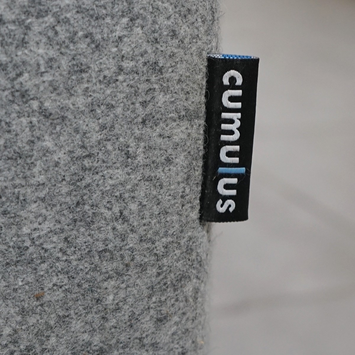 gallery-item