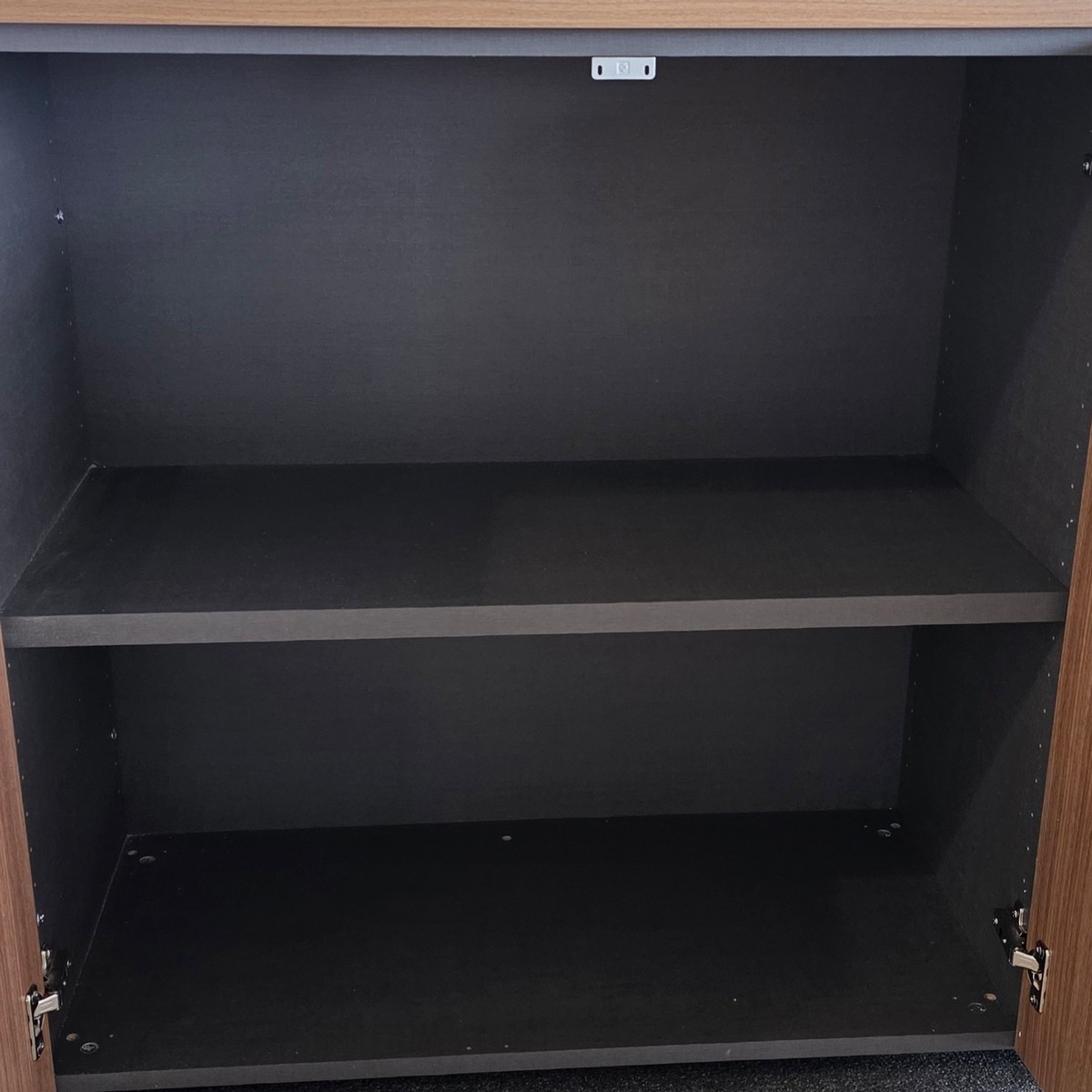 gallery-item