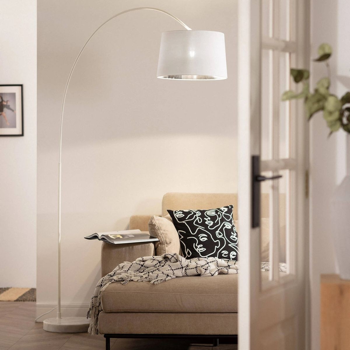 gallery-item
