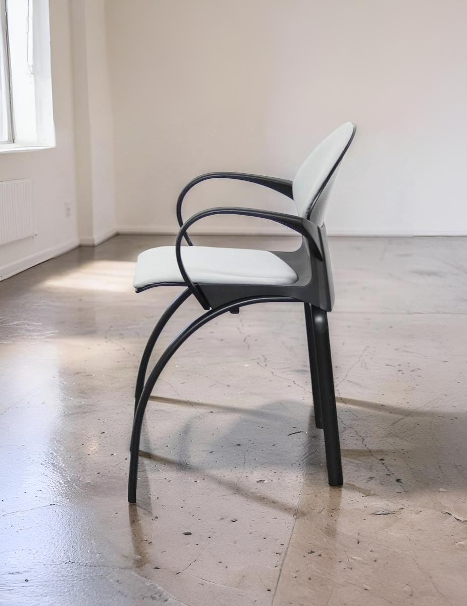 gallery-item