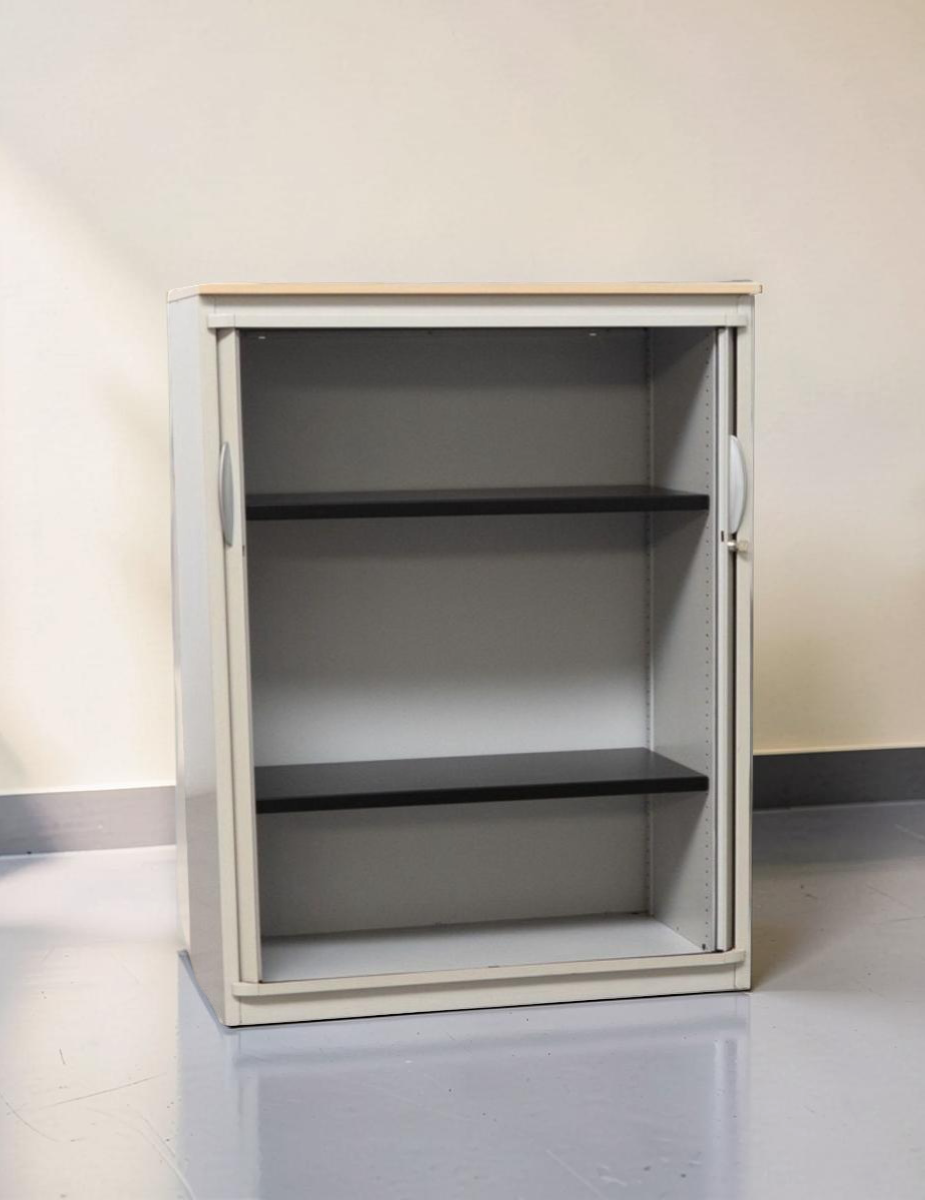 gallery-item