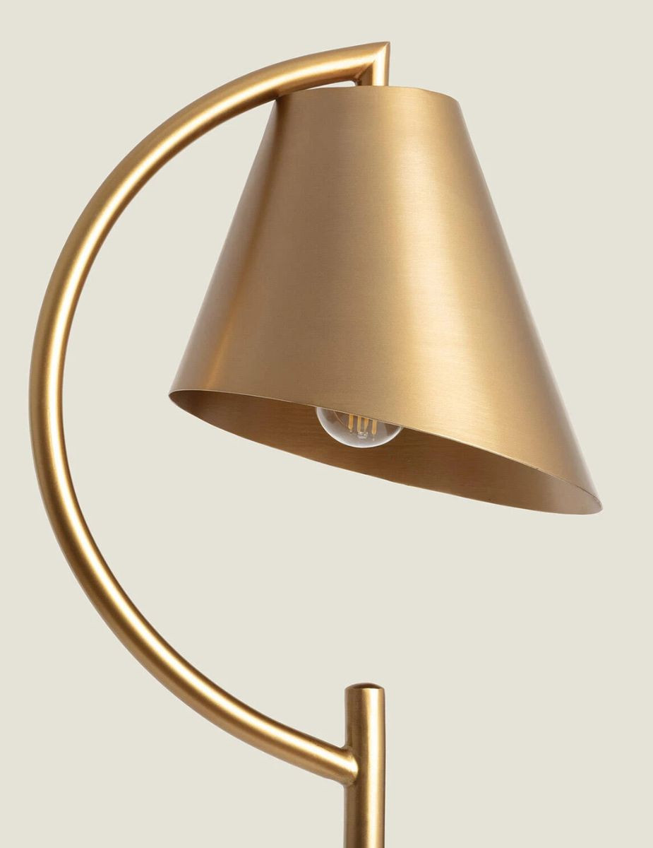 gallery-item