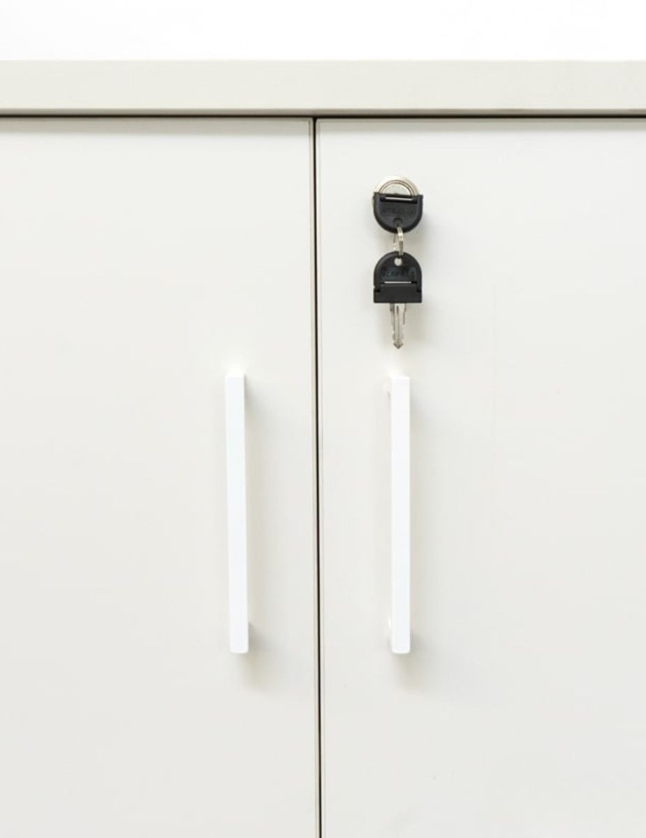 gallery-item
