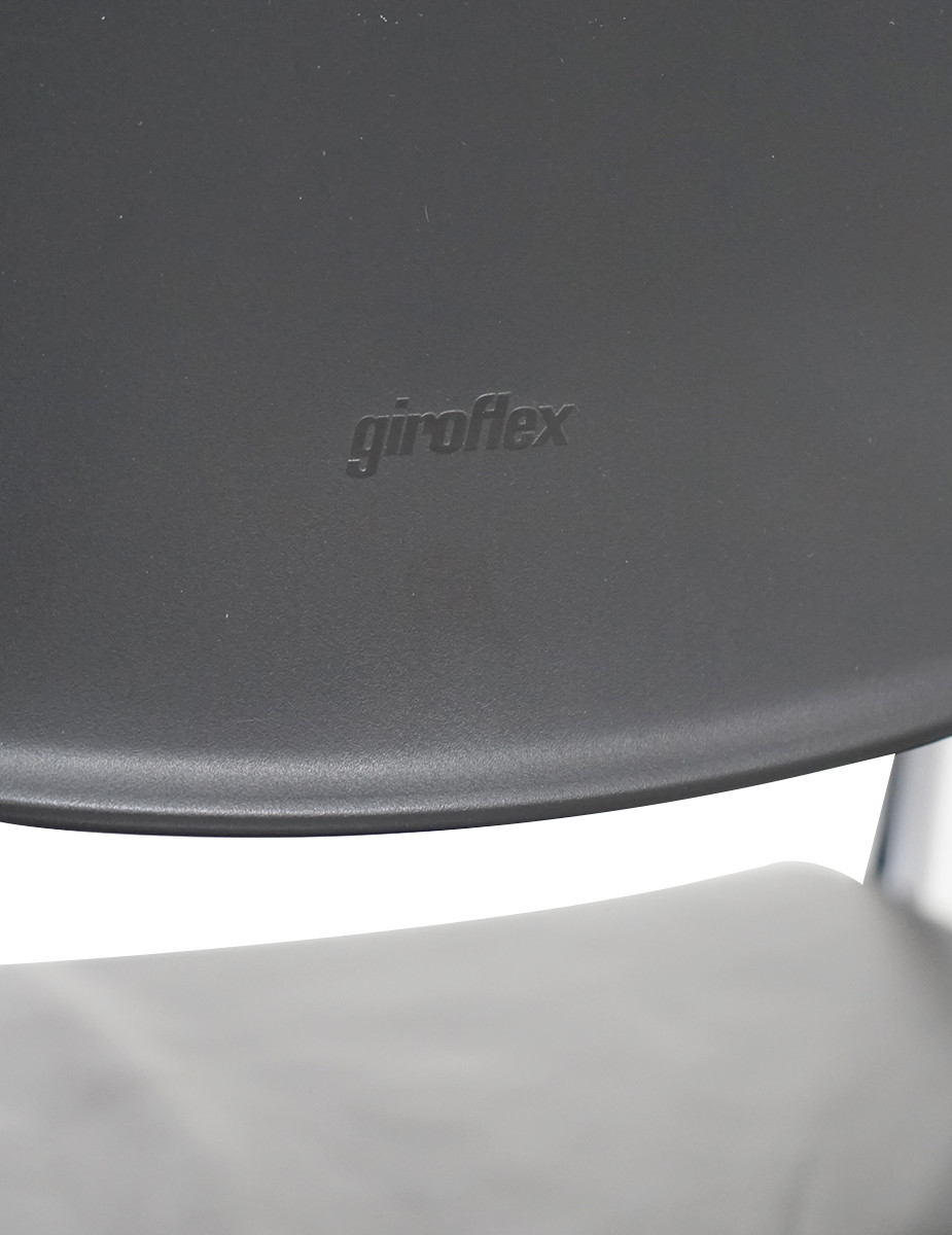 gallery-item