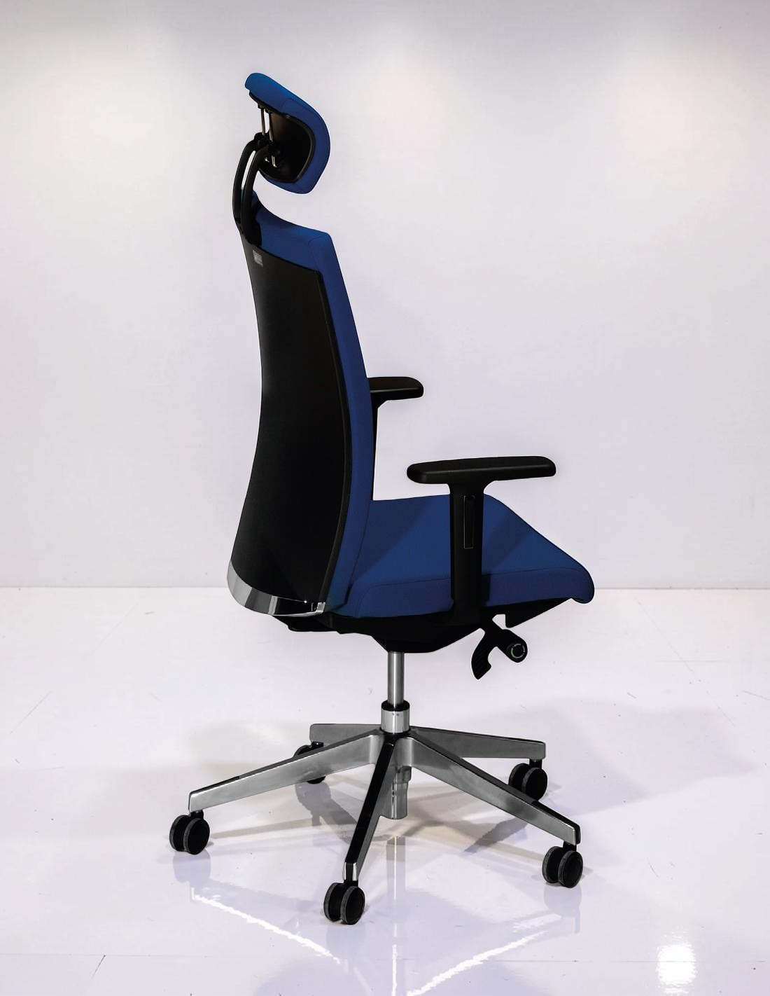 gallery-item