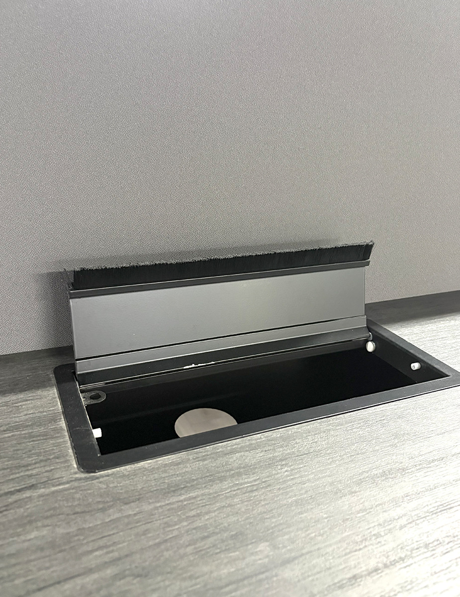 gallery-item