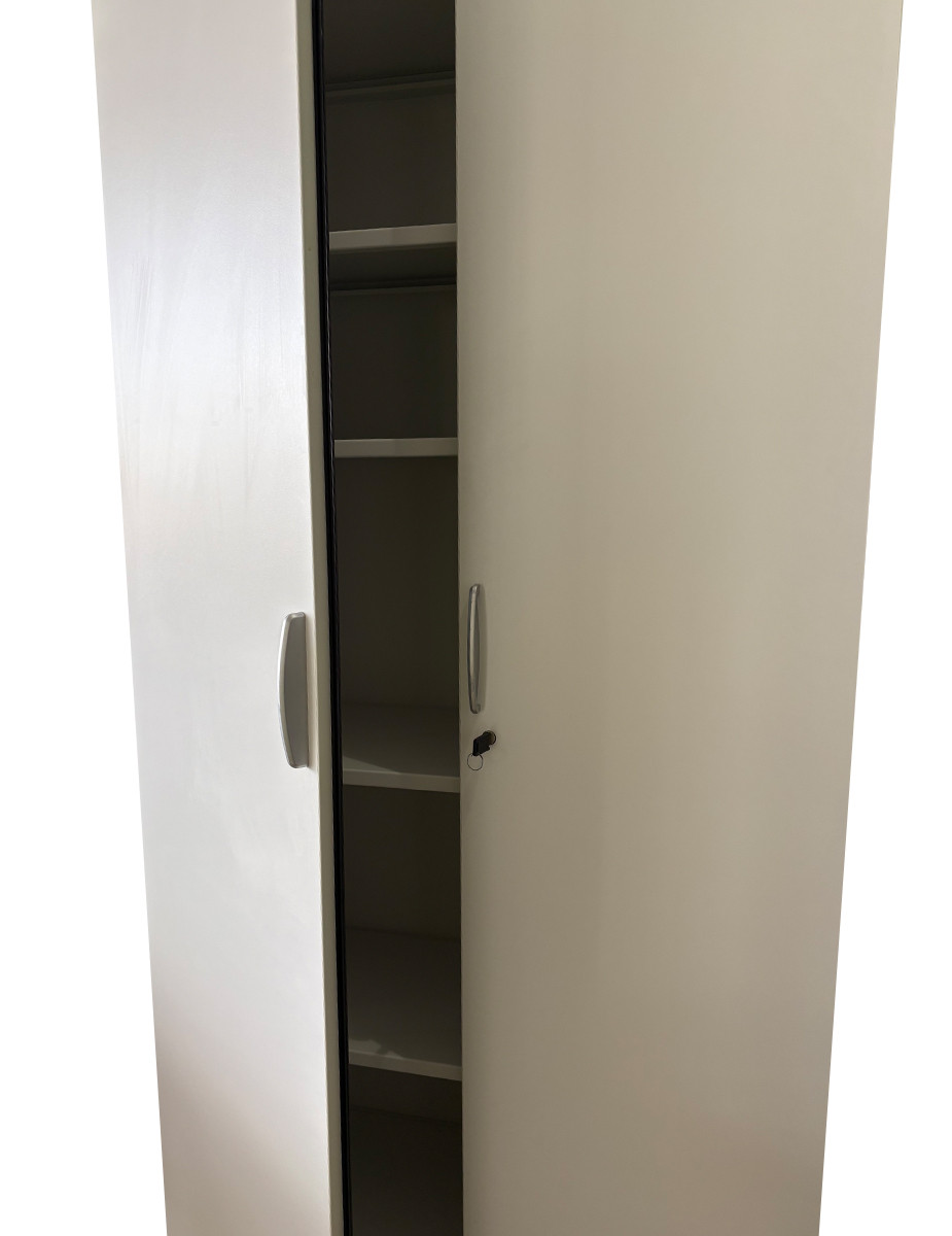 gallery-item