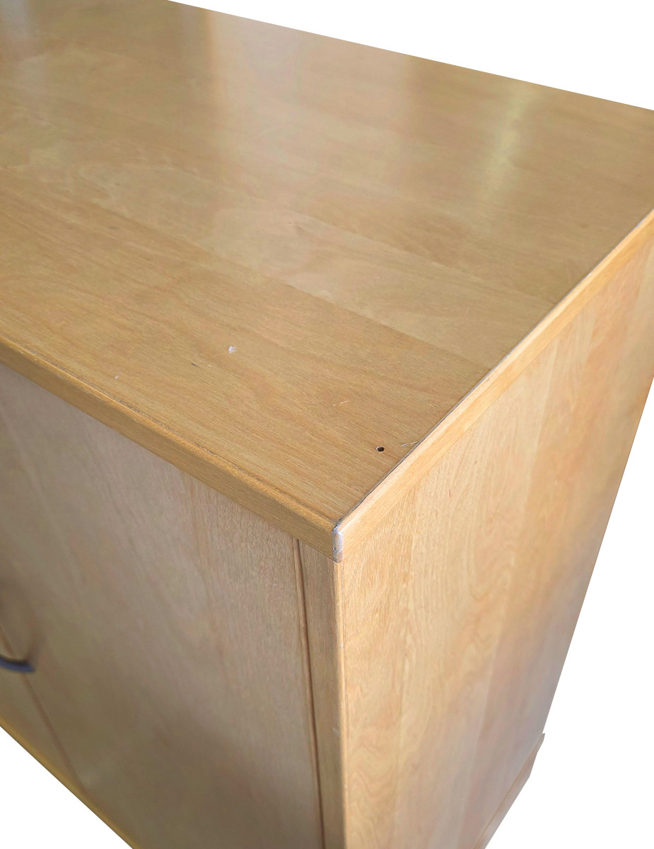 gallery-item