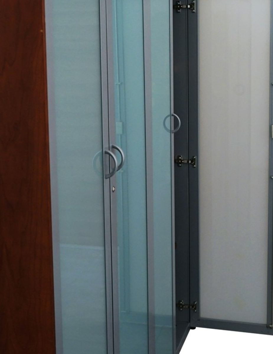 gallery-item