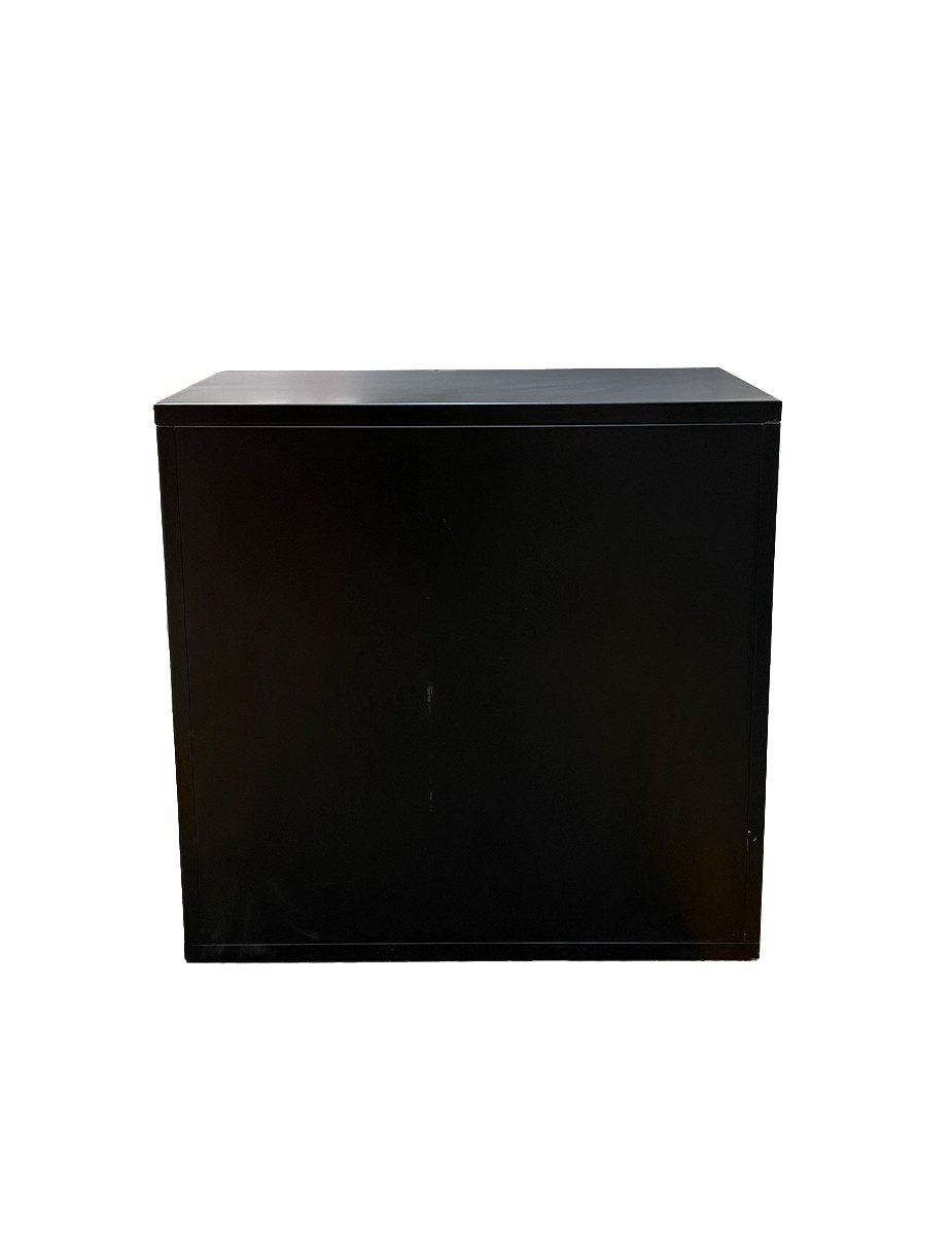 gallery-item