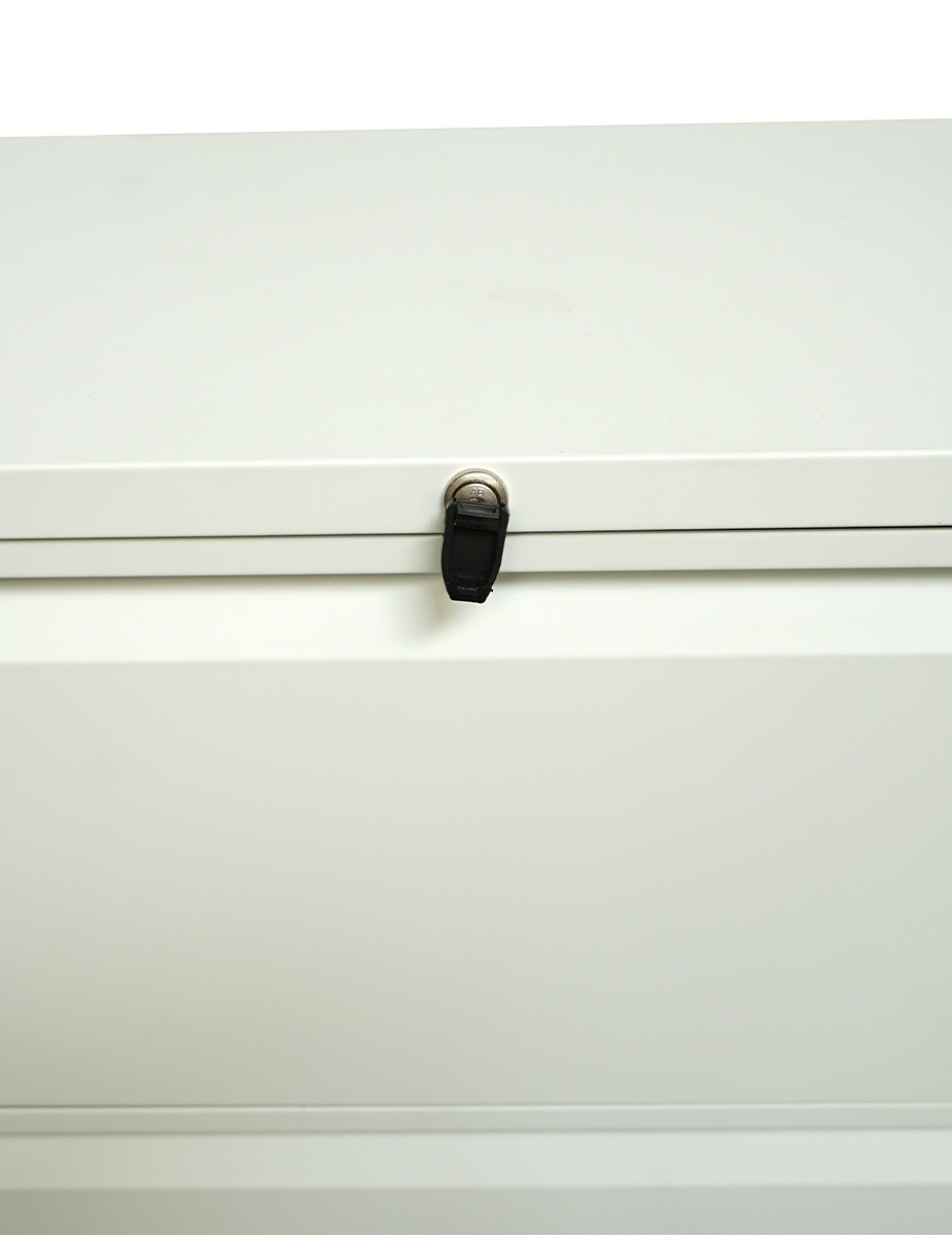 gallery-item