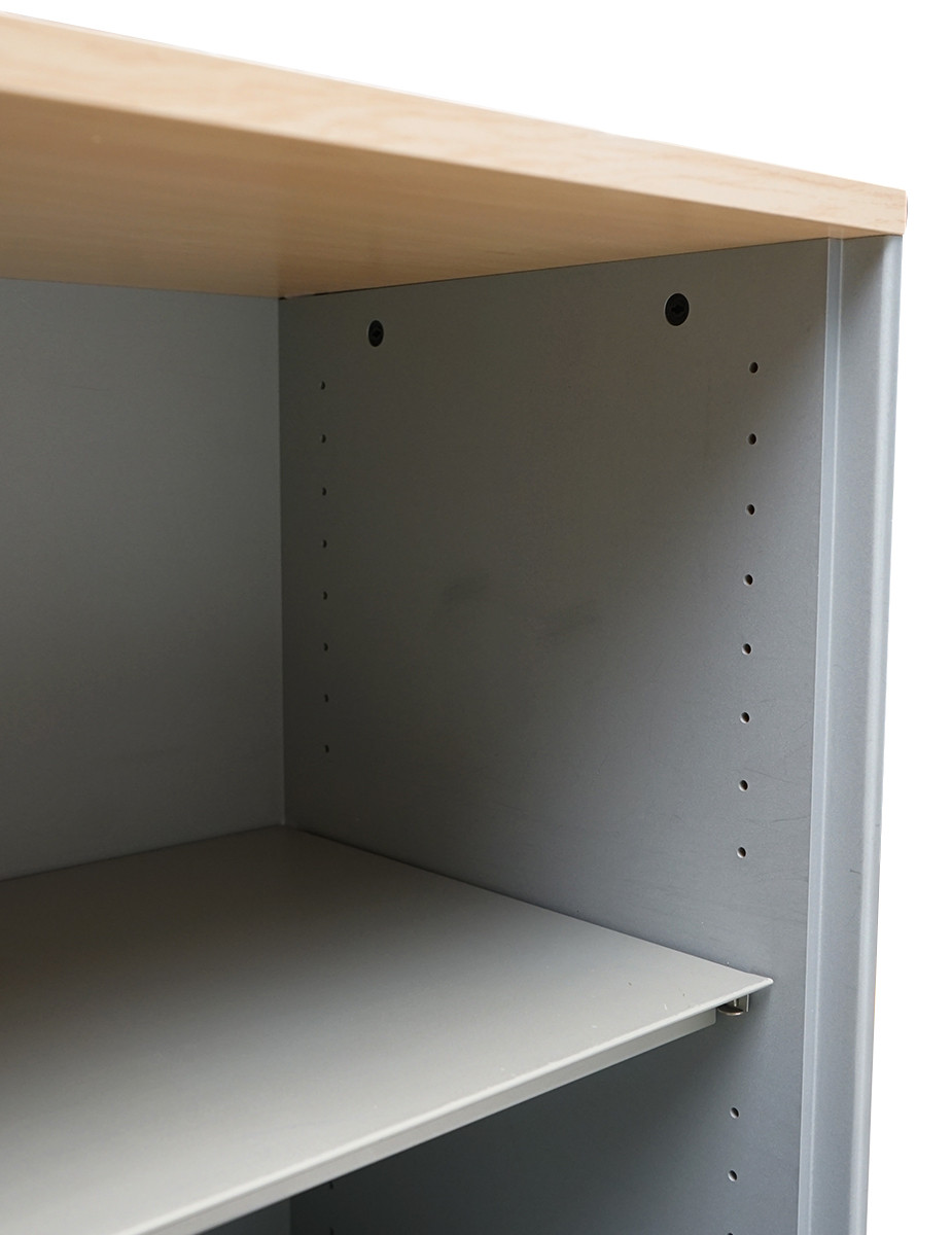 gallery-item